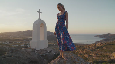 Vibrant Prints for Exceptional Women