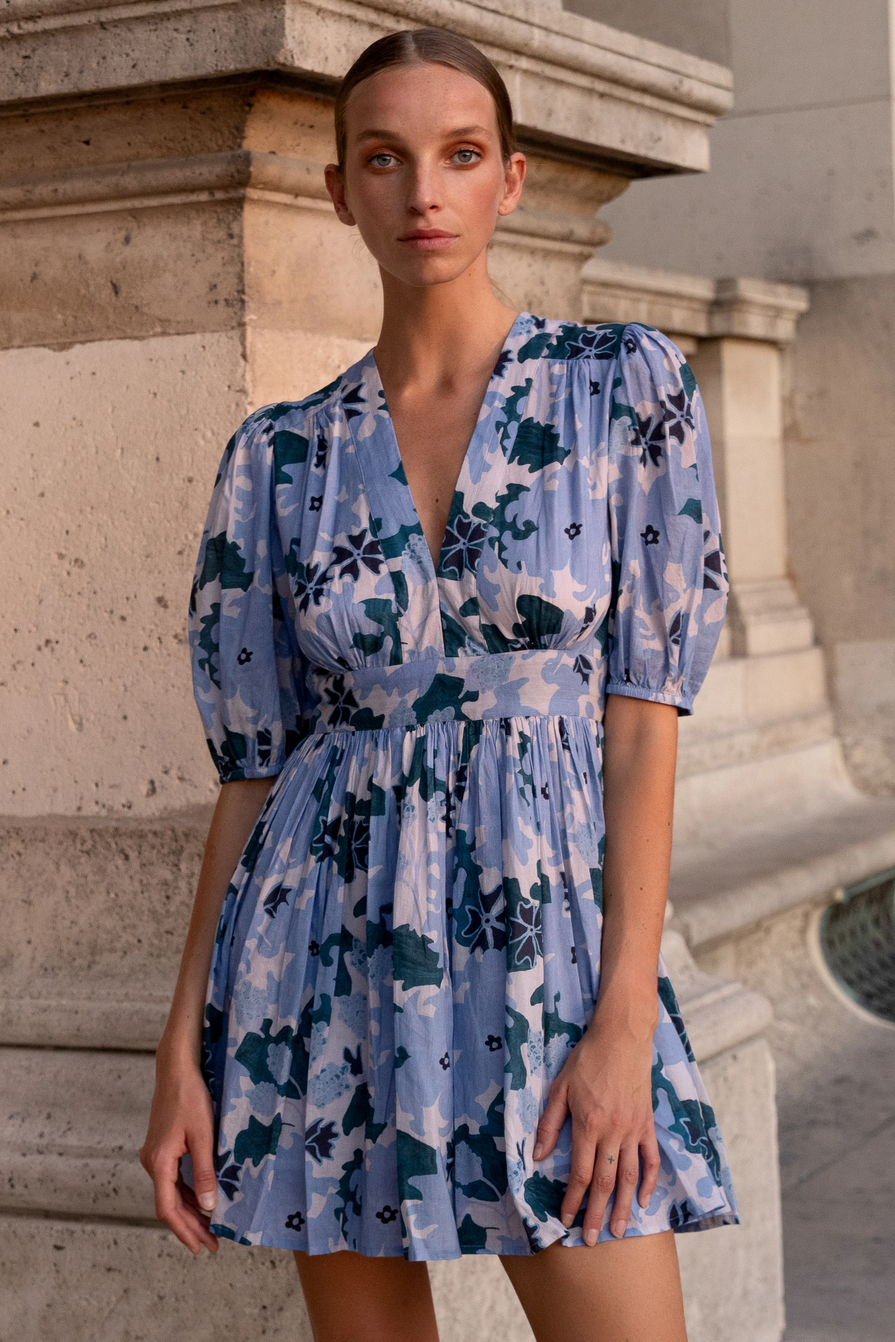 V-Neck Puff Mini- Suzani Blue - Image 4